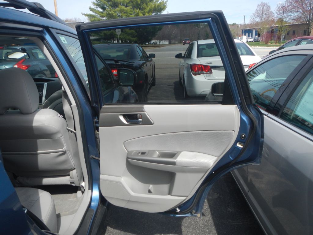 2009 Subaru Forester Image 38