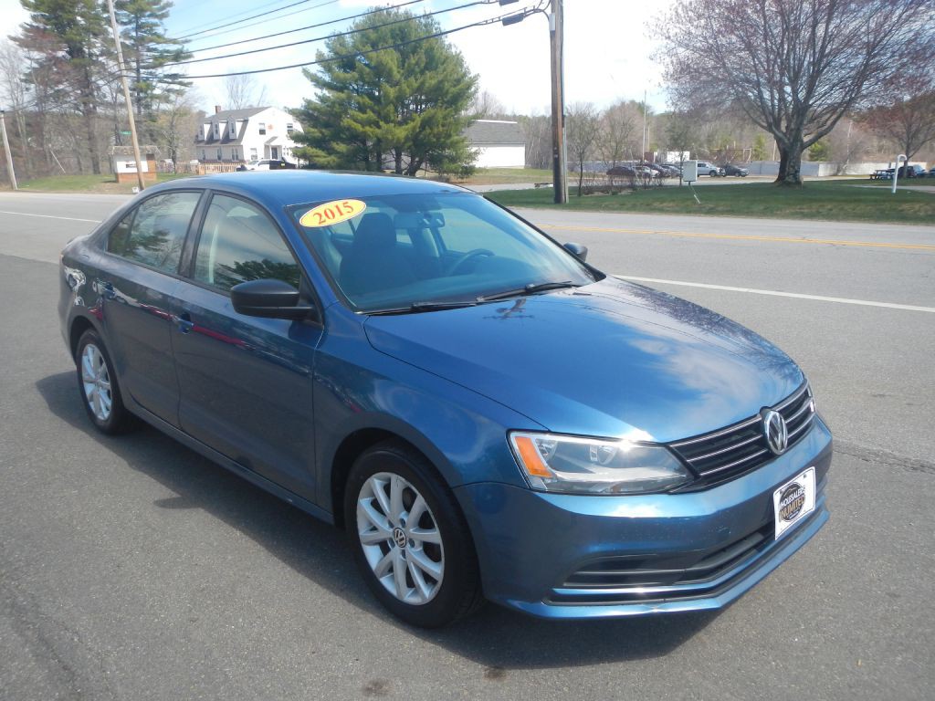 2015 Volkswagen Jetta Image 2