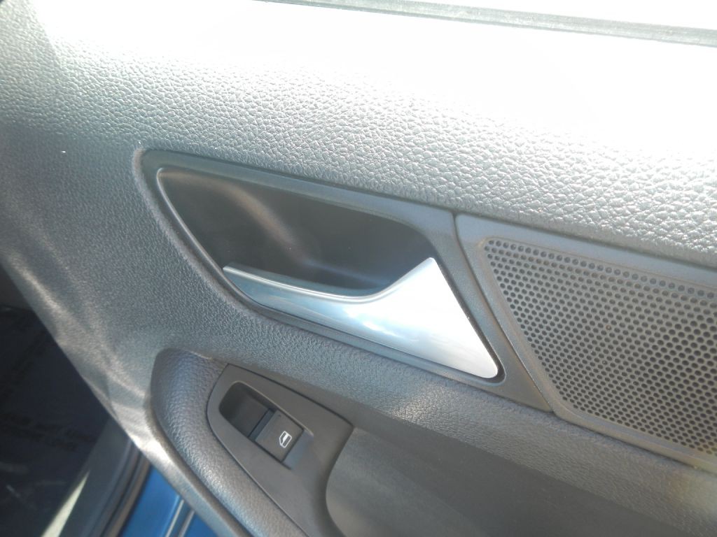 2015 Volkswagen Jetta Image 25