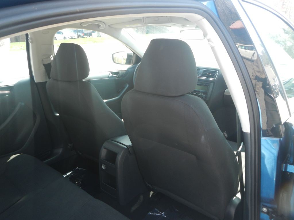 2015 Volkswagen Jetta Image 27
