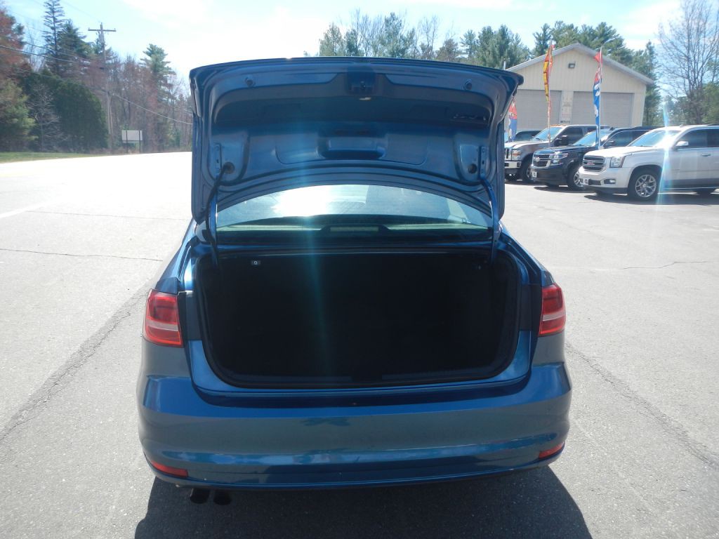 2015 Volkswagen Jetta Image 34