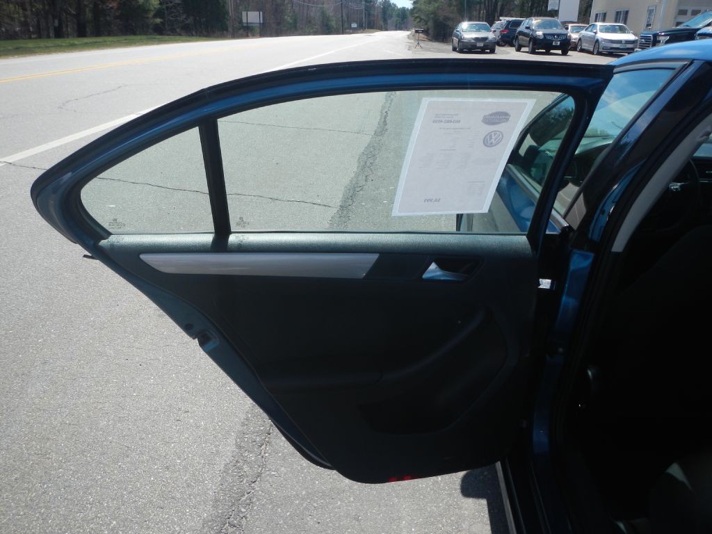 2015 Volkswagen Jetta Image 41