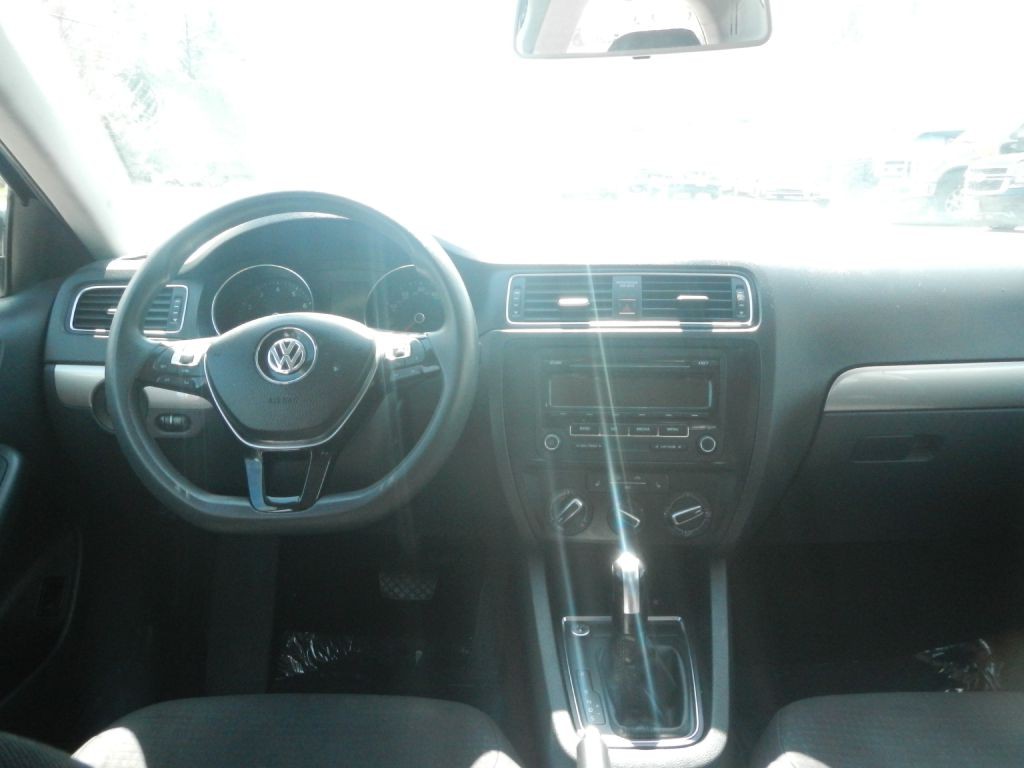 2015 Volkswagen Jetta Image 45