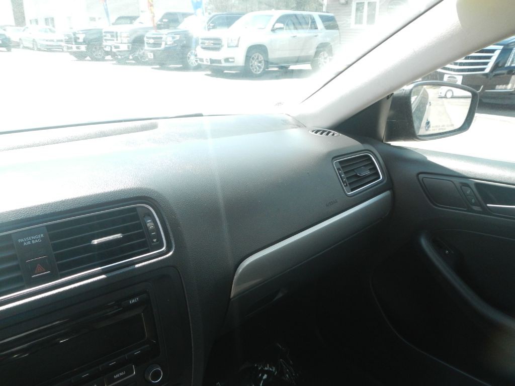 2015 Volkswagen Jetta Image 51