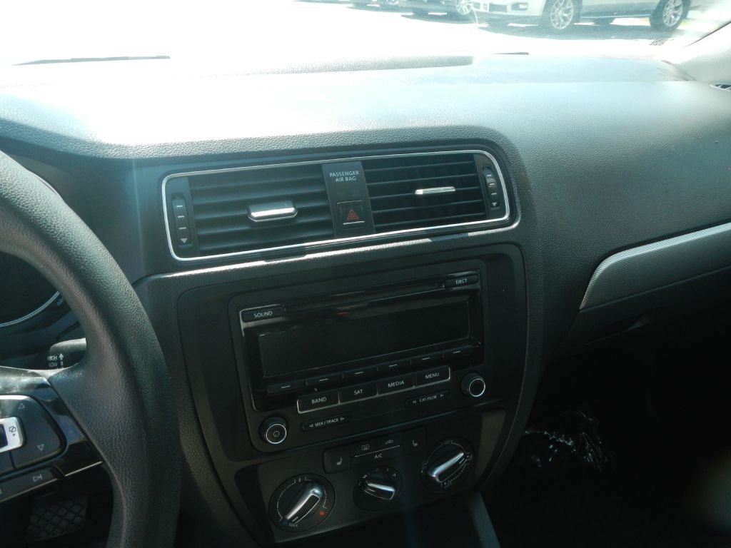 2015 Volkswagen Jetta Image 52