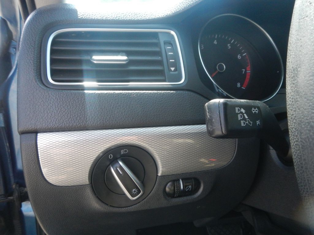 2015 Volkswagen Jetta Image 54