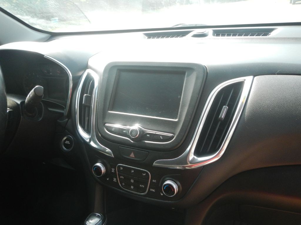 2018 Chevrolet Equinox Image 21