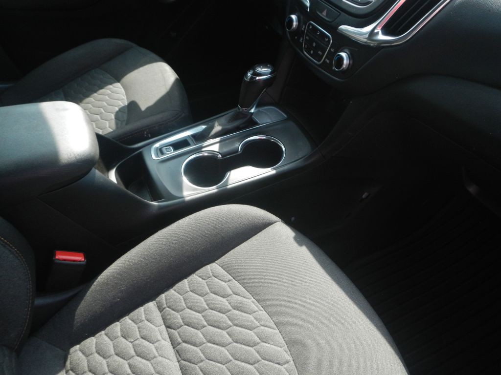 2018 Chevrolet Equinox Image 22