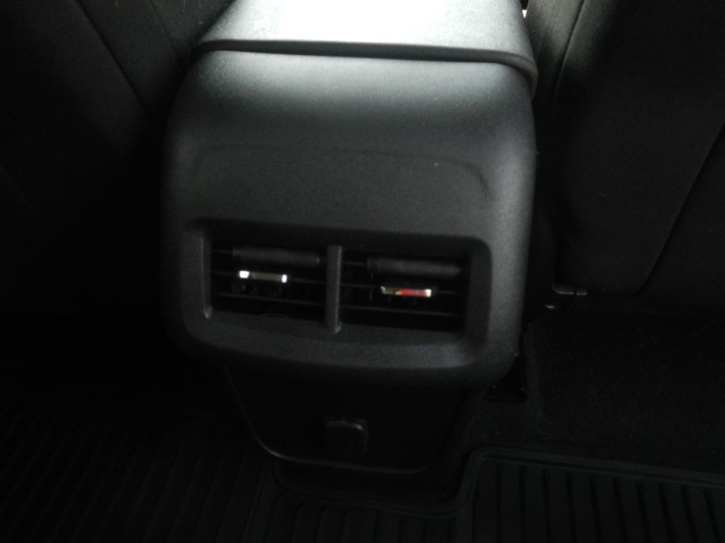 2018 Chevrolet Equinox Image 25