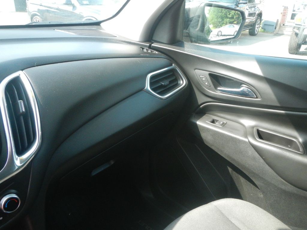 2018 Chevrolet Equinox Image 51