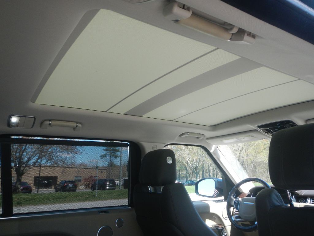2016 Land Rover Range Rover Image 30