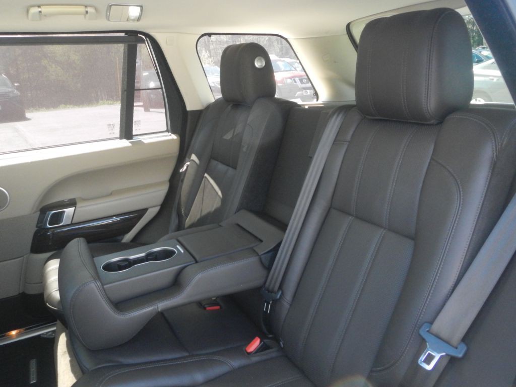 2016 Land Rover Range Rover Image 45