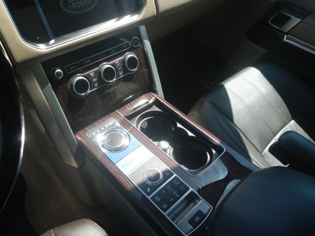 2016 Land Rover Range Rover Image 56