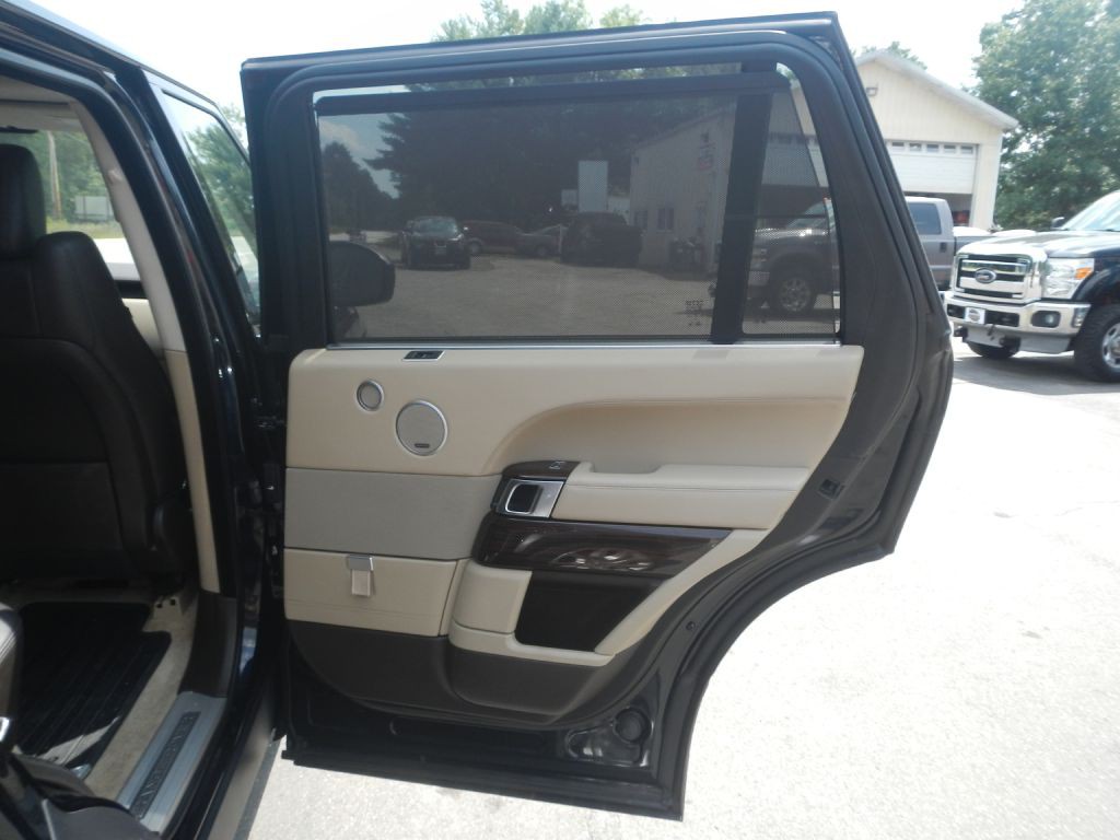 2016 Land Rover Range Rover Image 25