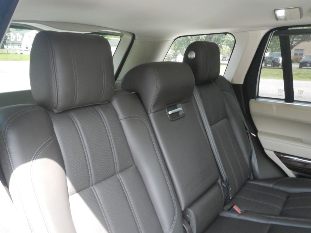 2016 Land Rover Range Rover Image 32