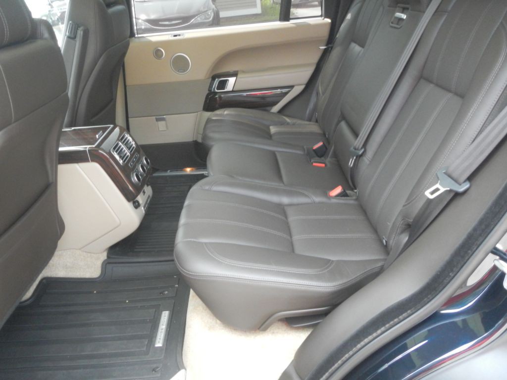 2016 Land Rover Range Rover Image 47