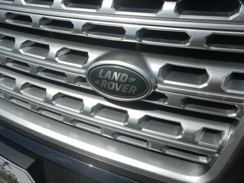 2016 Land Rover Range Rover Image 61