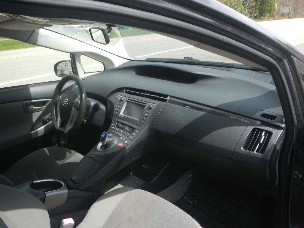 2012 Toyota Prius Image 3