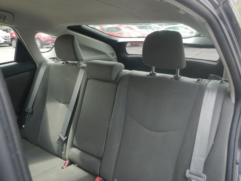 2012 Toyota Prius Image 8
