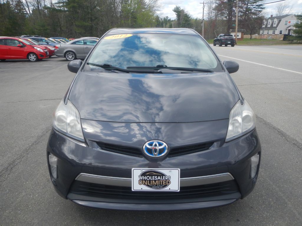 2012 Toyota Prius Image 11
