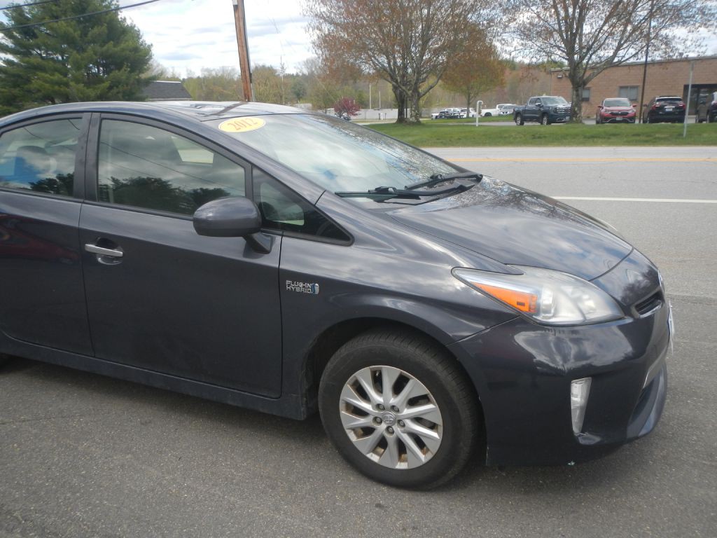 2012 Toyota Prius Image 12