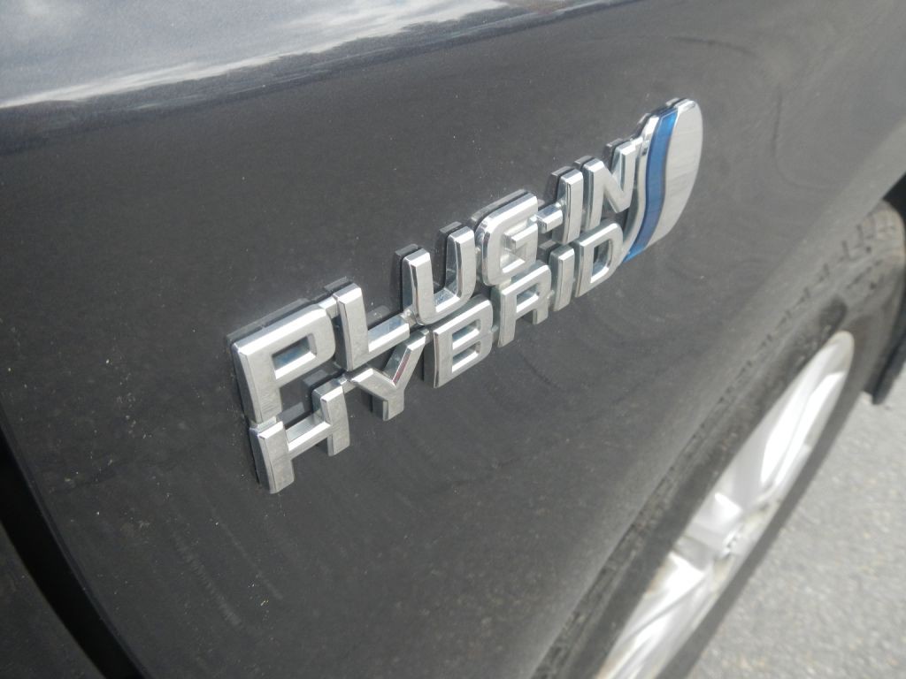 2012 Toyota Prius Image 15