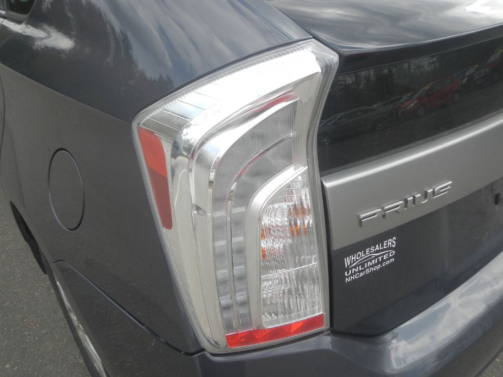 2012 Toyota Prius Image 30