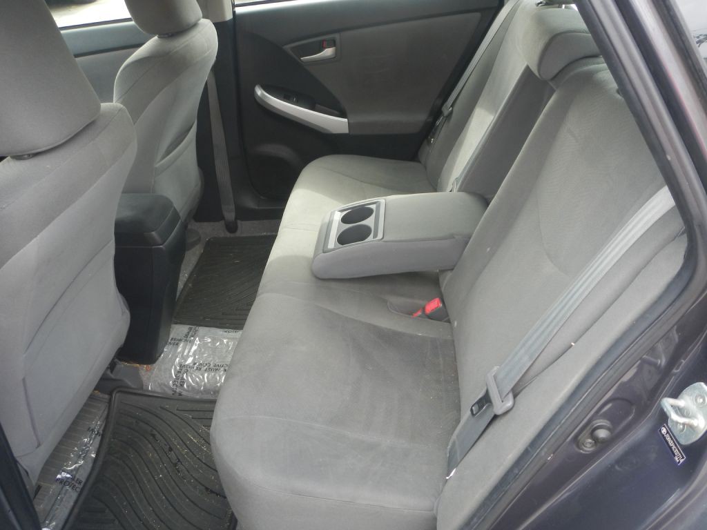 2012 Toyota Prius Image 40