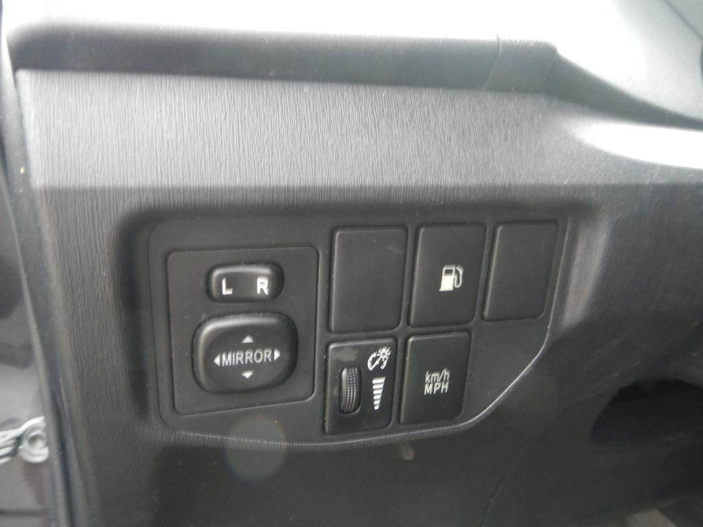 2012 Toyota Prius Image 51