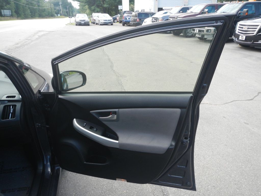 2012 Toyota Prius Image 18