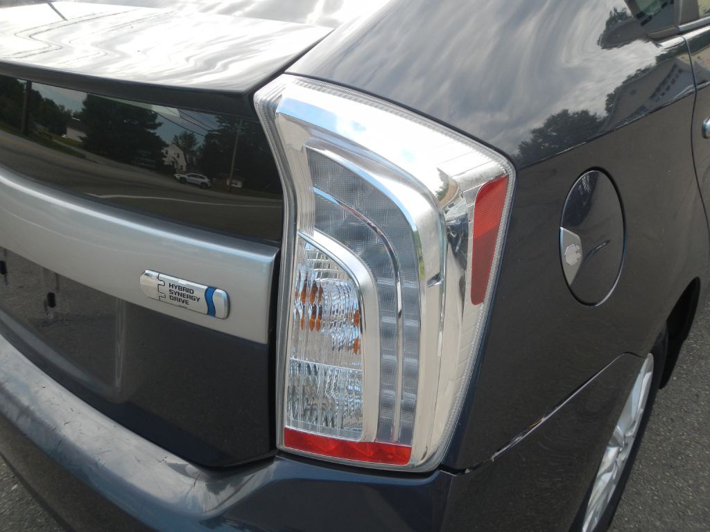 2012 Toyota Prius Image 30
