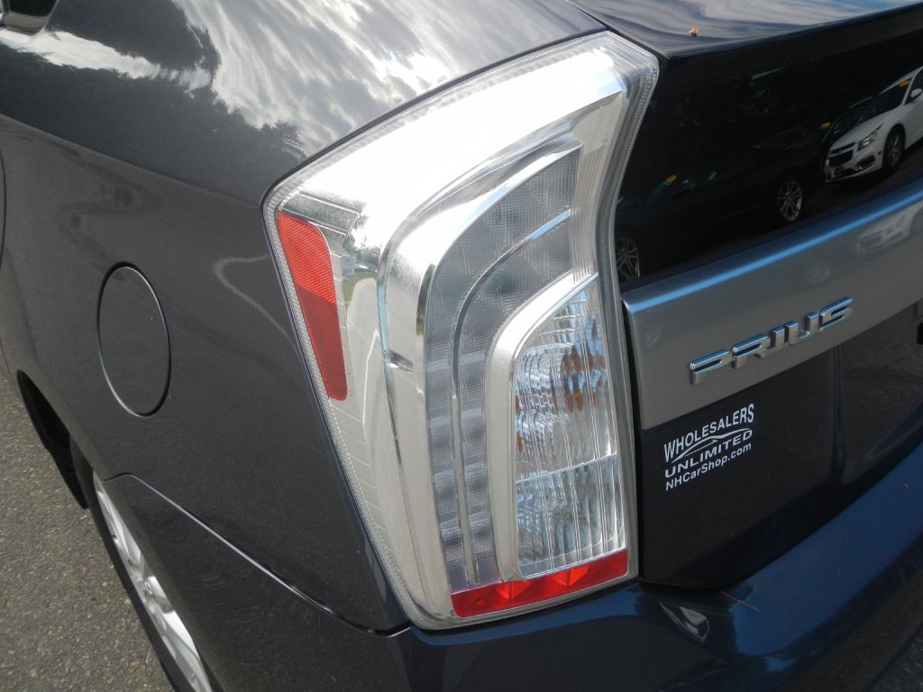 2012 Toyota Prius Image 34
