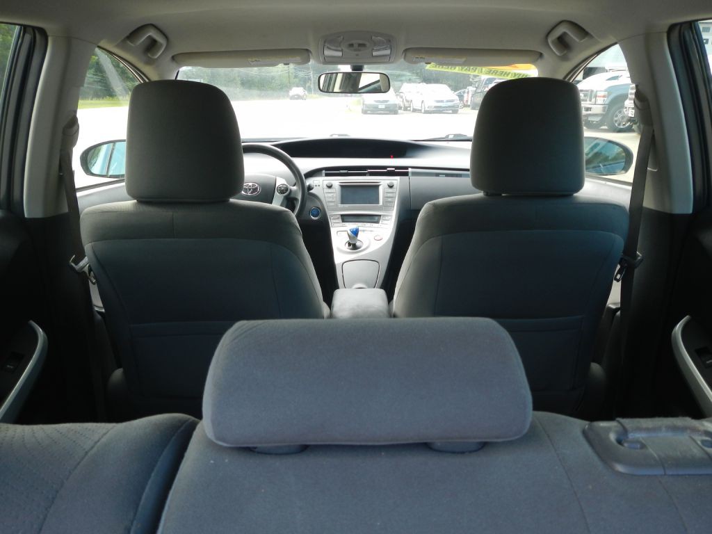 2012 Toyota Prius Image 37