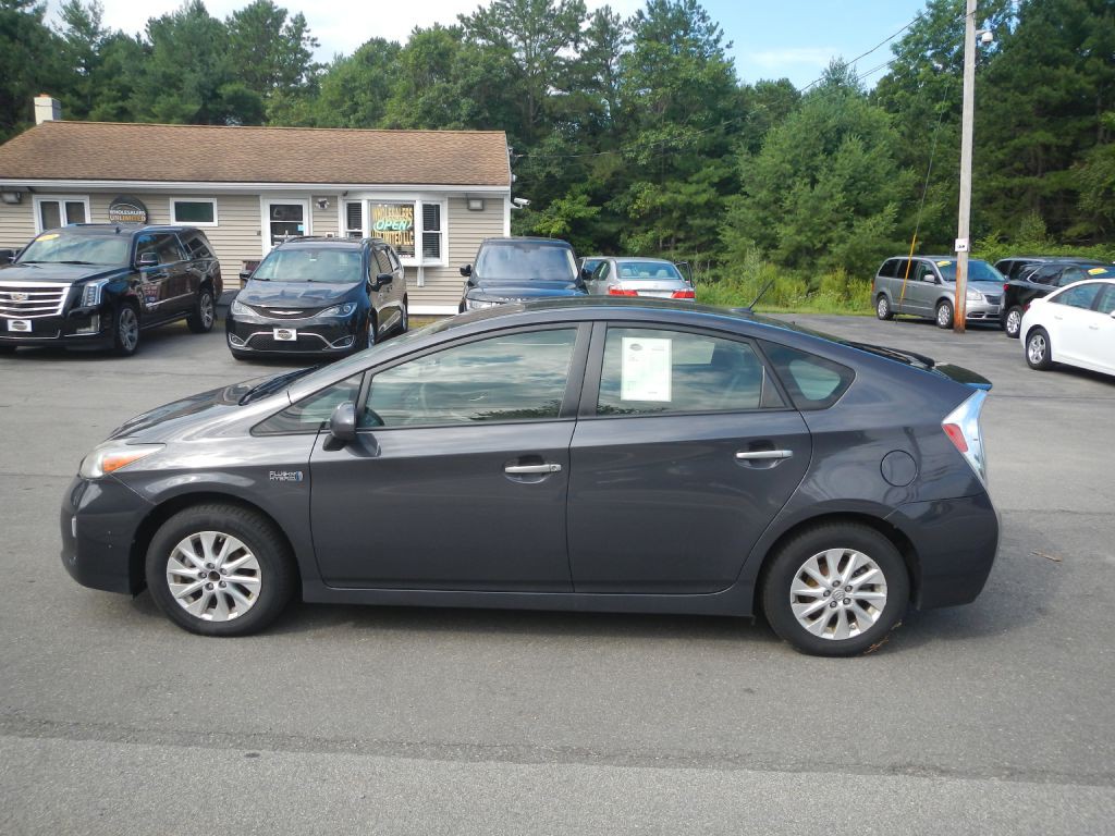 2012 Toyota Prius Image 40