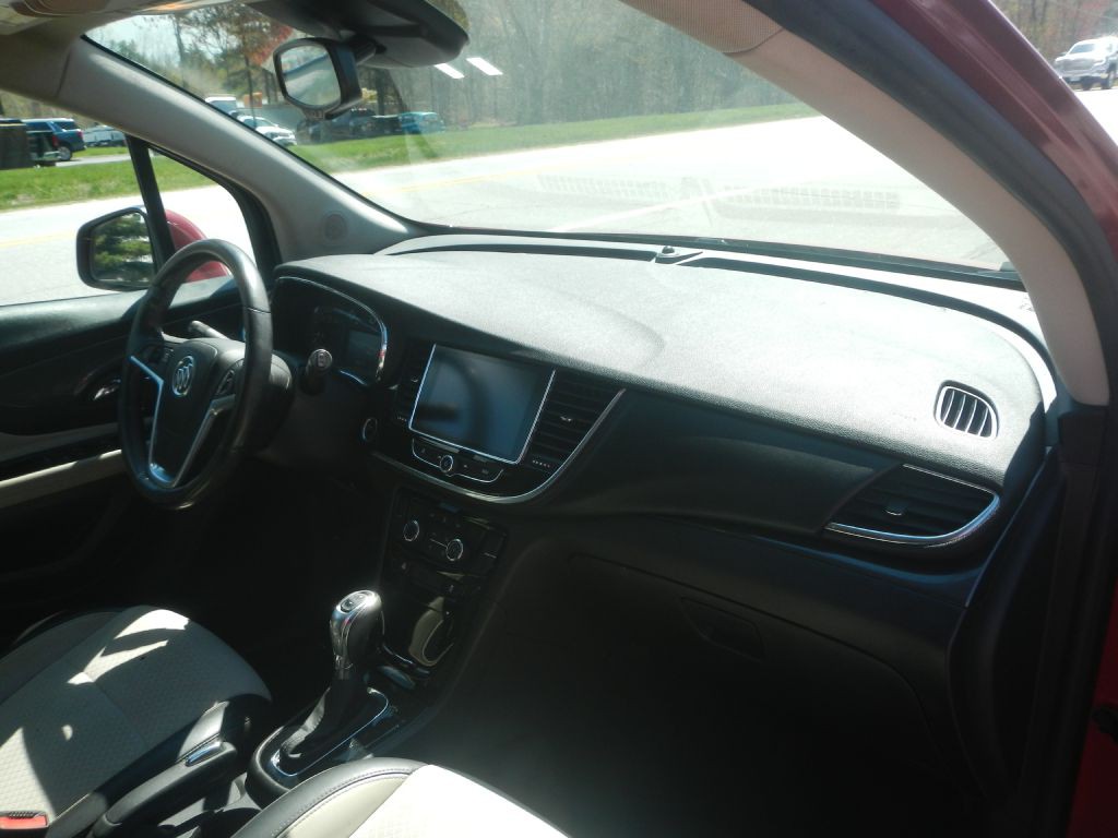 2019 Buick Enclave Image 3