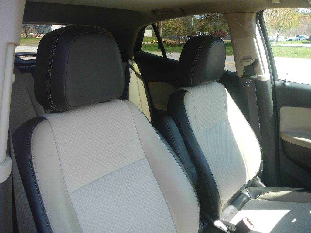2019 Buick Enclave Image 4