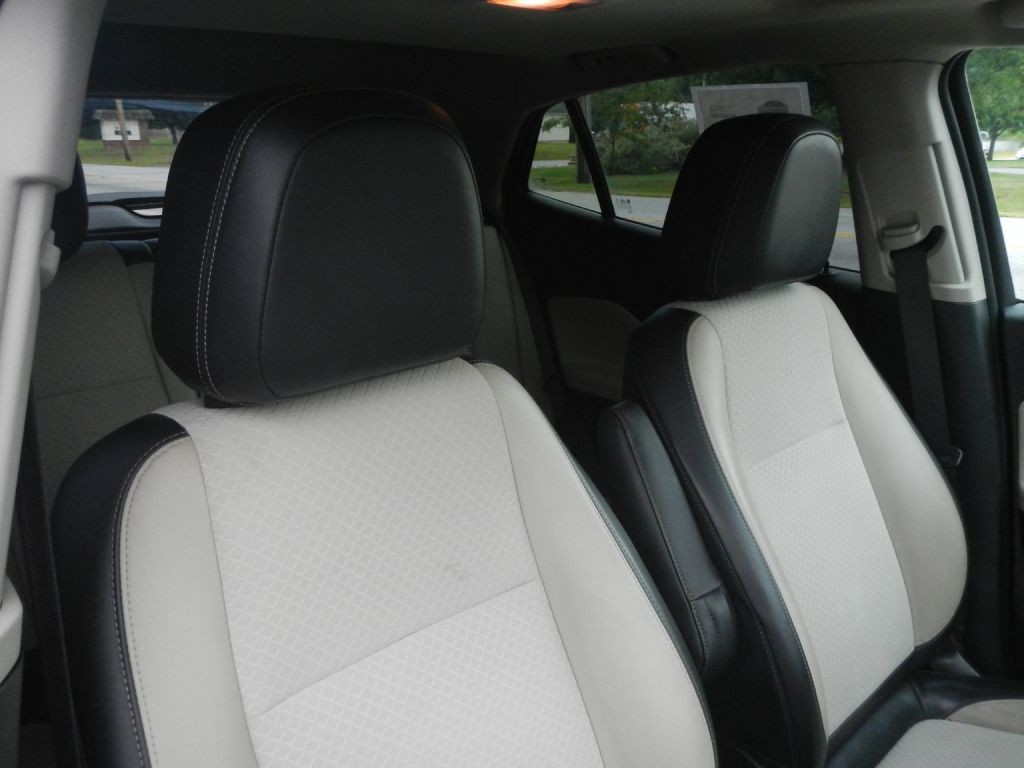 2019 Buick Enclave Image 3