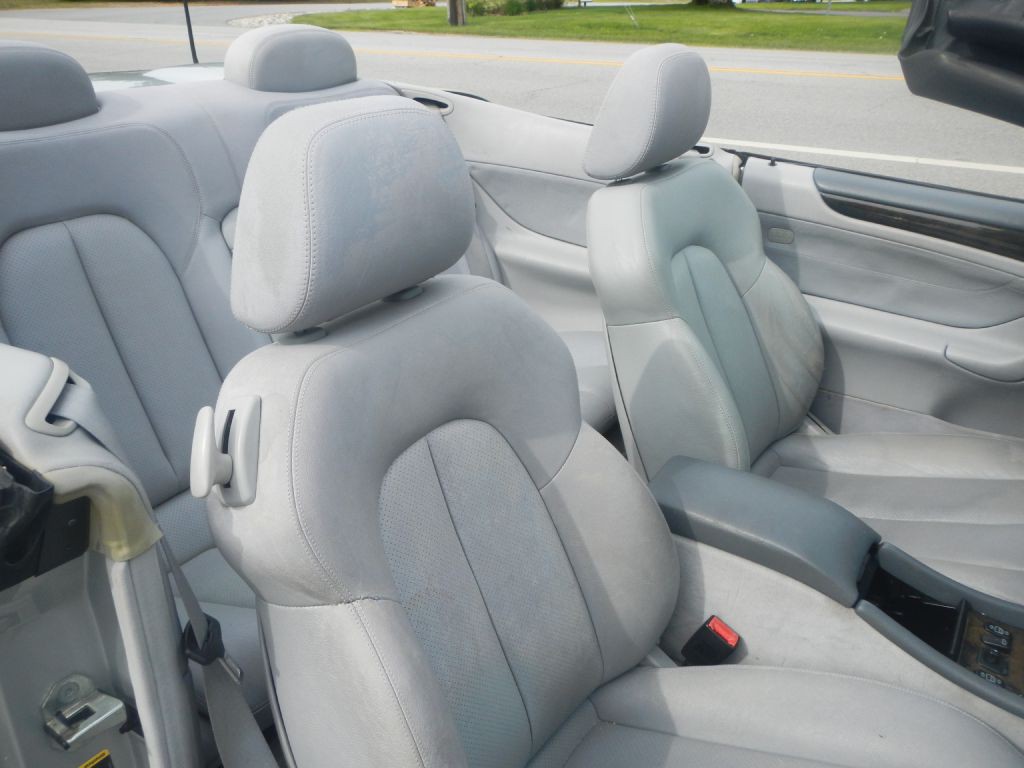 2003 Mercedes-Benz CLK-Class Image 4