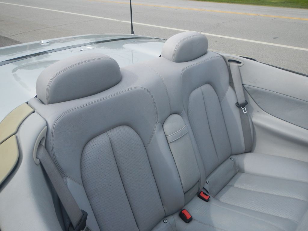 2003 Mercedes-Benz CLK-Class Image 5