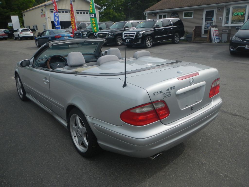 2003 Mercedes-Benz CLK-Class Image 7