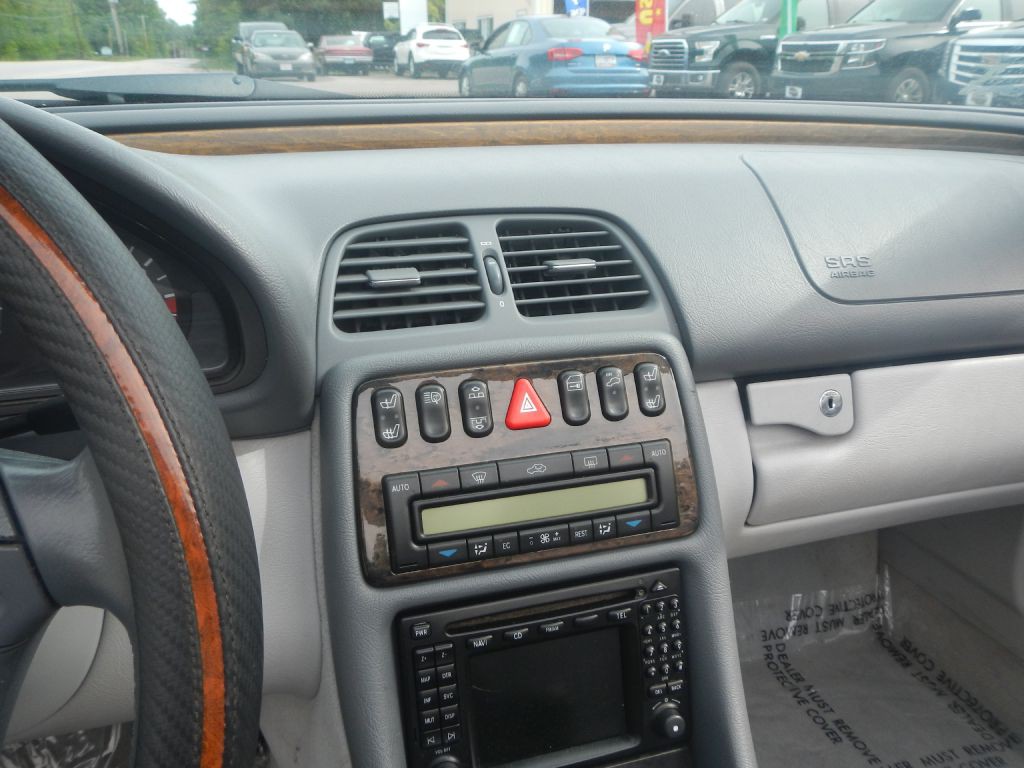 2003 Mercedes-Benz CLK-Class Image 37