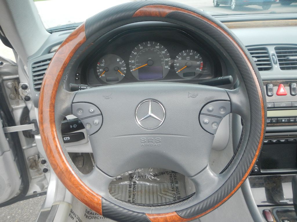 2003 Mercedes-Benz CLK-Class Image 39