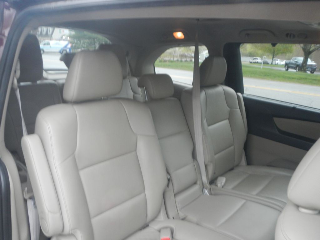 2015 Honda Odyssey Image 10