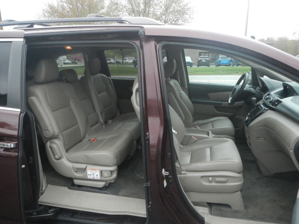 2015 Honda Odyssey Image 14