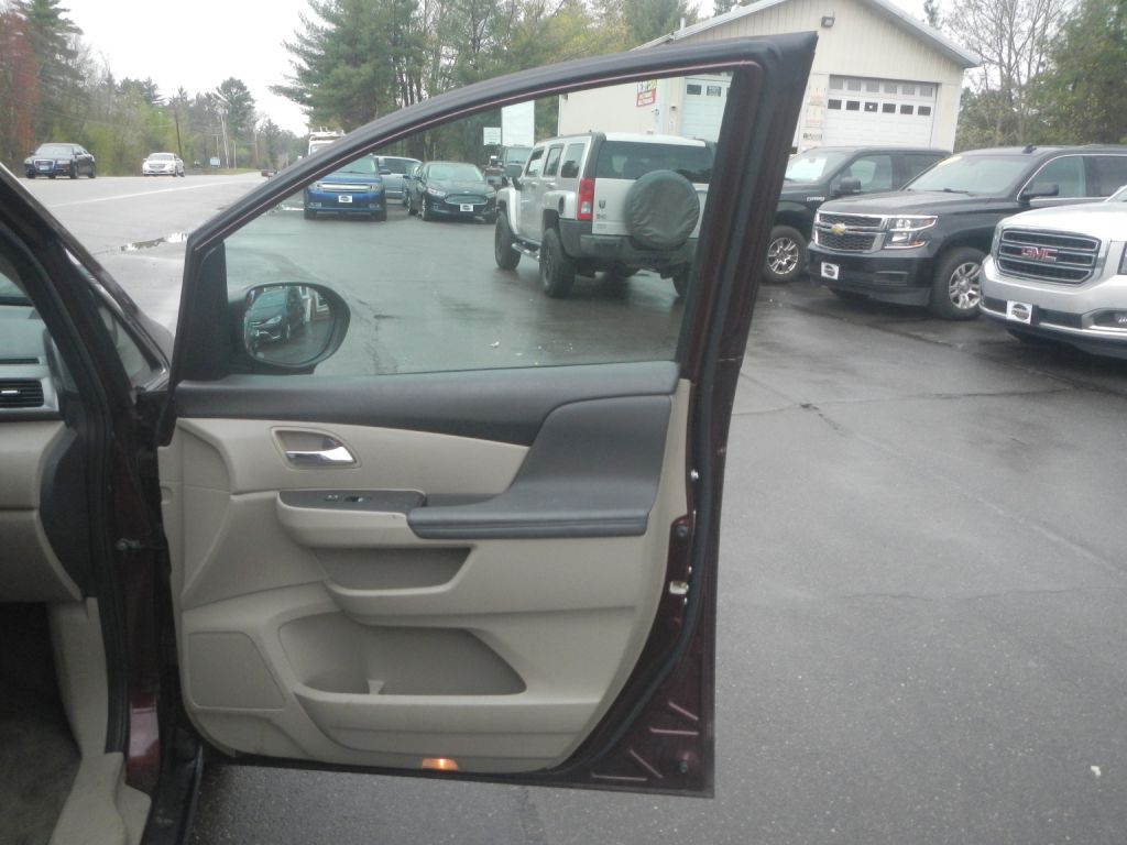 2015 Honda Odyssey Image 15