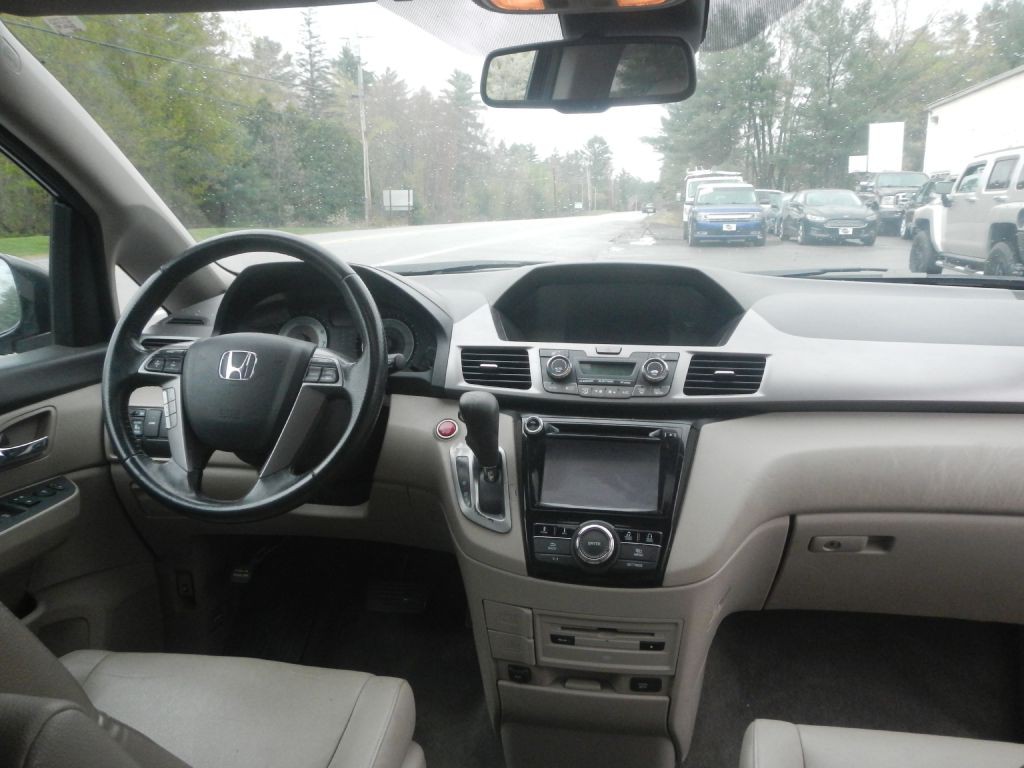2015 Honda Odyssey Image 27