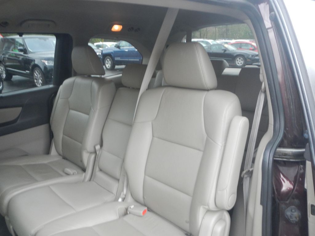 2015 Honda Odyssey Image 36