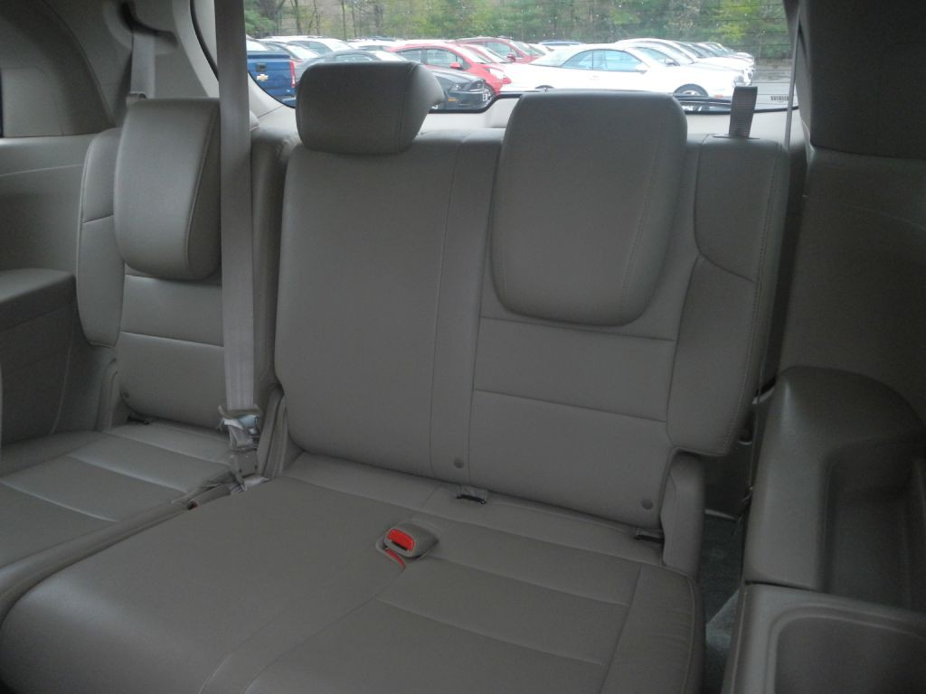 2015 Honda Odyssey Image 38