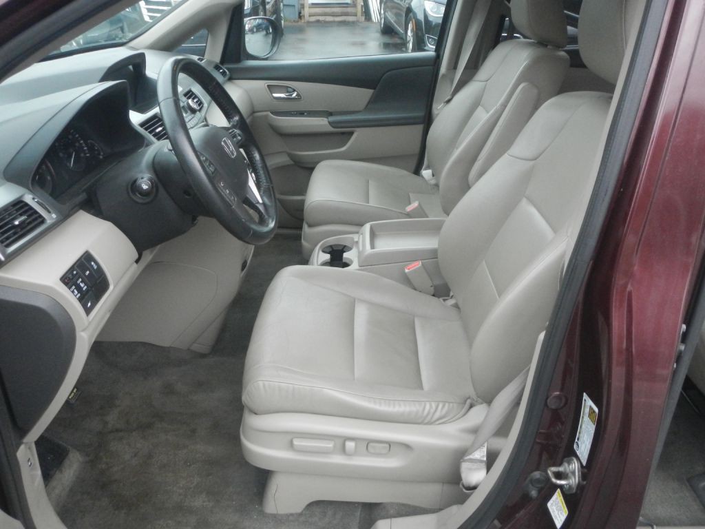 2015 Honda Odyssey Image 44