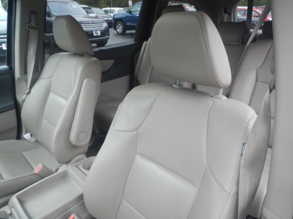 2015 Honda Odyssey Image 45